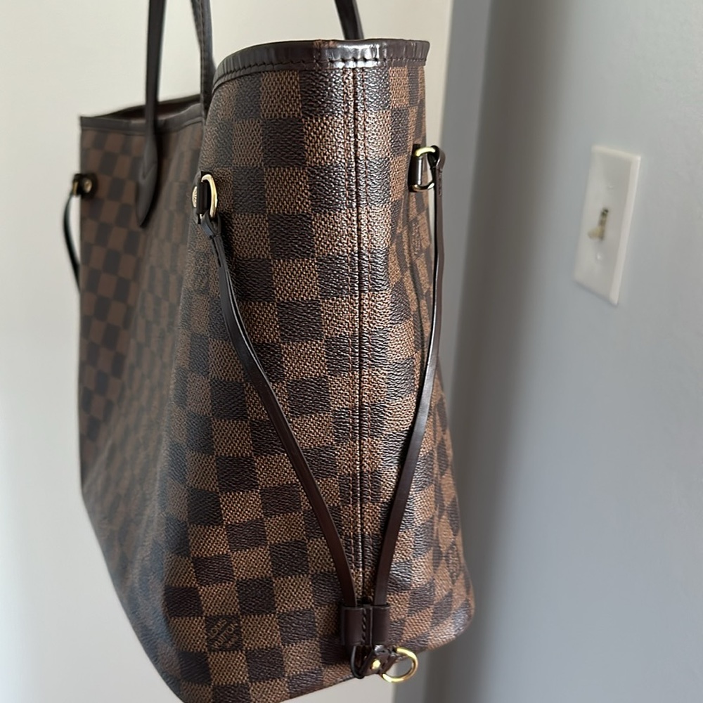 Louis Vuitton MM Neverfull - Picture 5 of 14